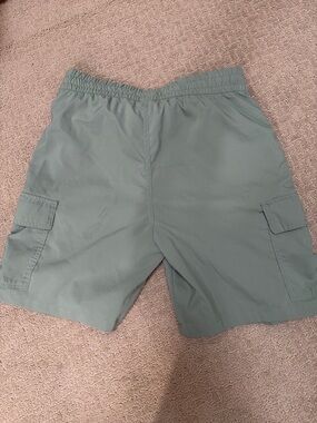 Abercrombie & Fitch Kids Sage Green Cargo Shorts 15-16 boys teen pull on